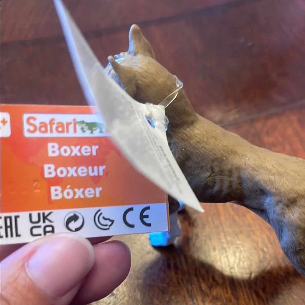 Boxer figurine